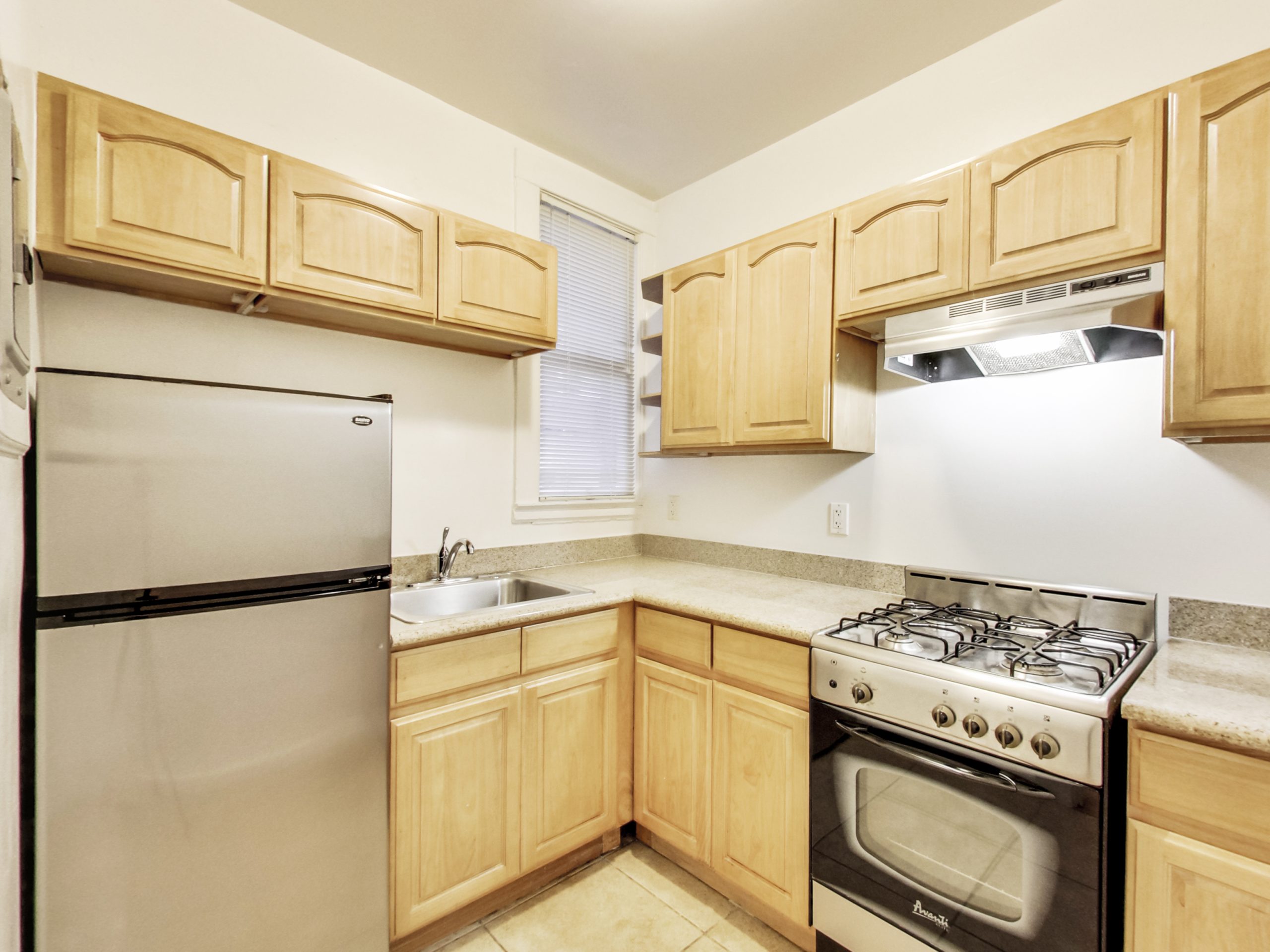 14 Unit Apartment in San Francisco (Tenderloin / Lower Nob Hill Border